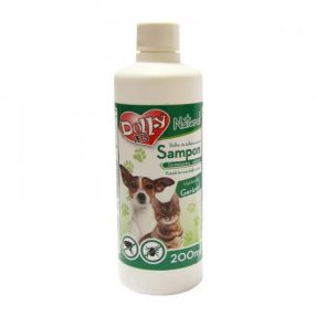   Dolly Natural bolha és kullancsriasztó sampon kutyák és macskák részére 200ml